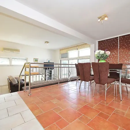 Adria Villa
