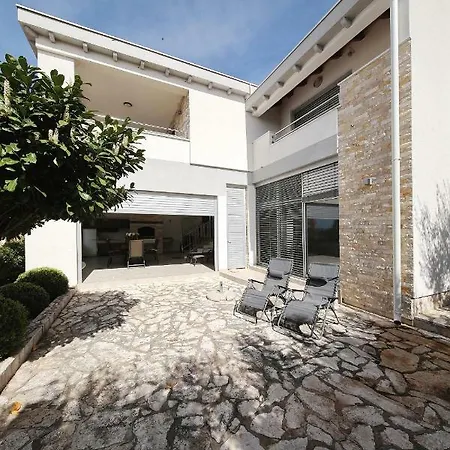 Adria Villa Kožino